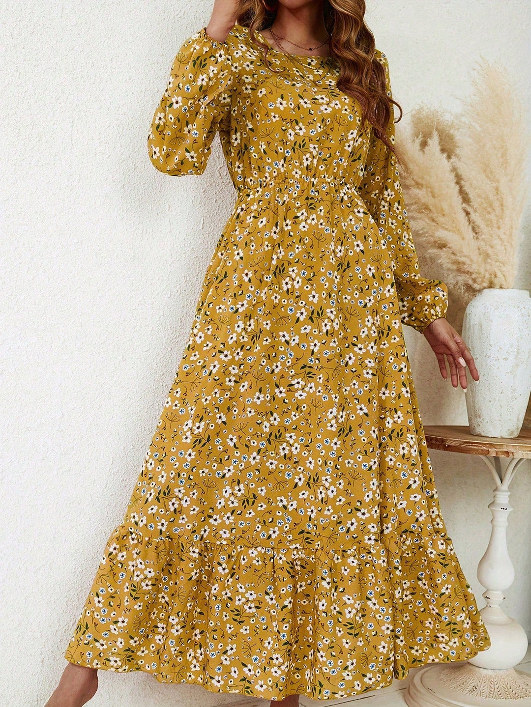 Flora - Chic Floral Print Smocked Waist Maxi Dress