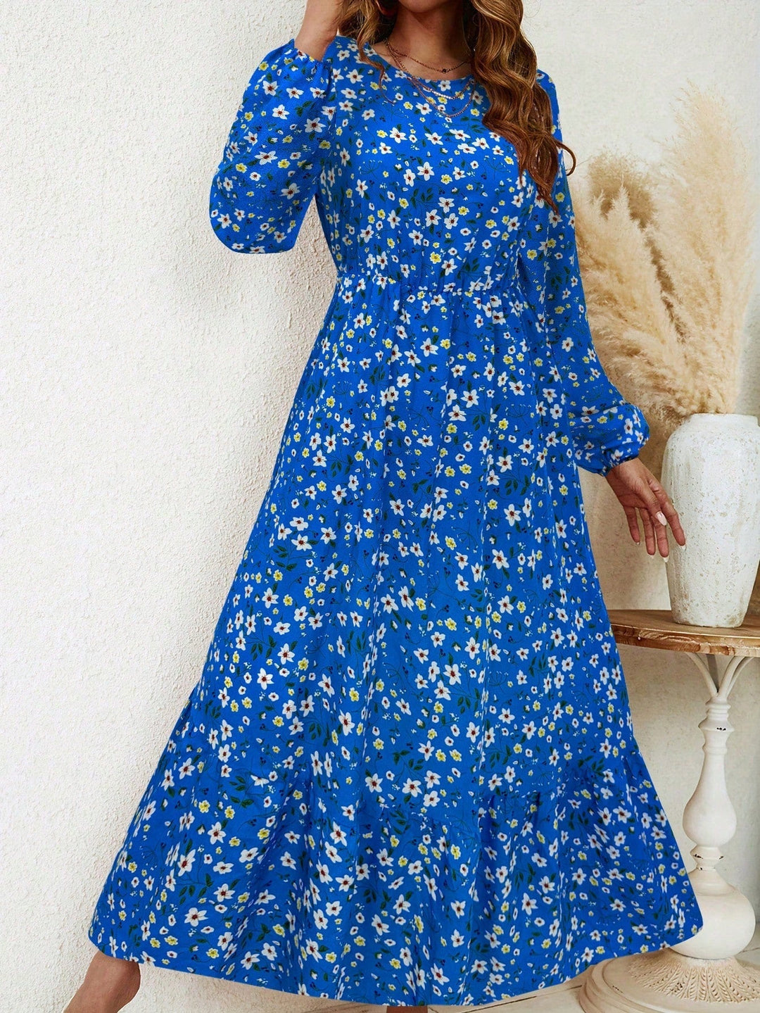 Flora - Chic Floral Print Smocked Waist Maxi Dress