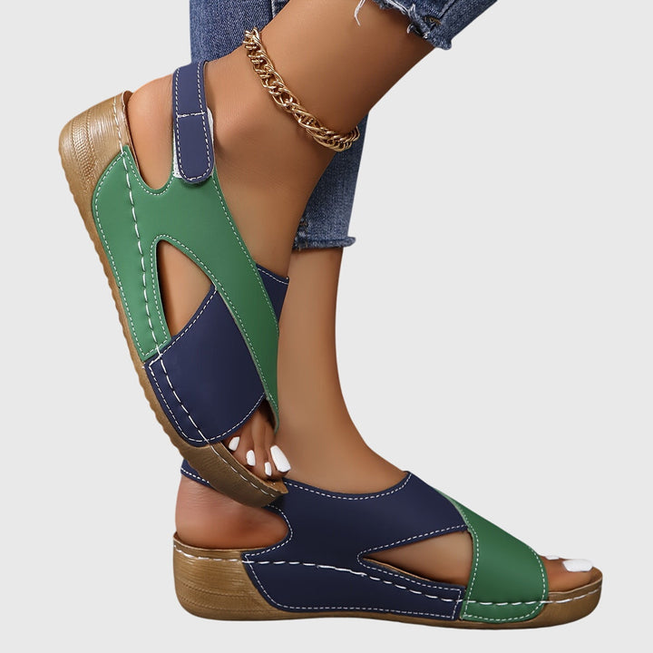 Ainsley - Women&
