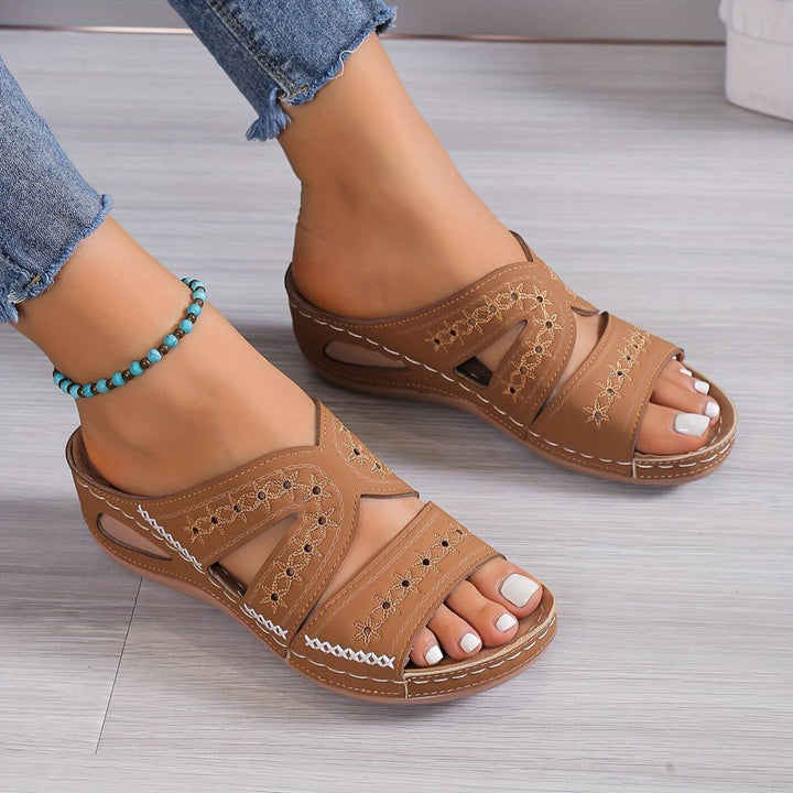 Soleva - Slip-Resistant Orthopedic Sandals
