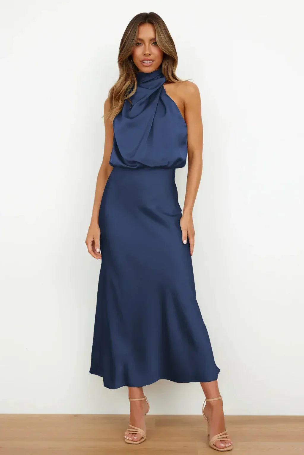 Mariana - Elegant Halter Formal Maxi Dress