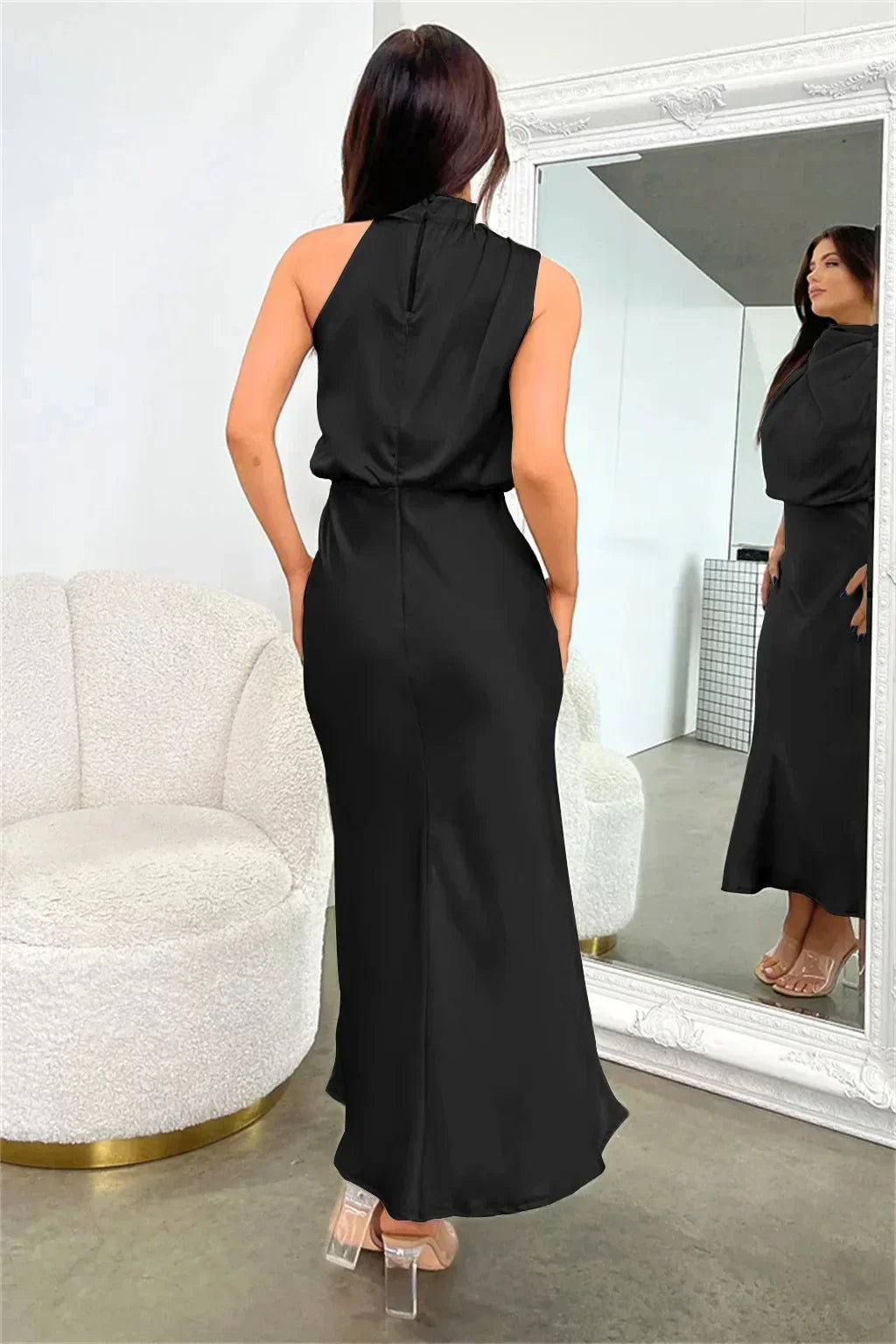 Mariana - Elegant Halter Formal Maxi Dress