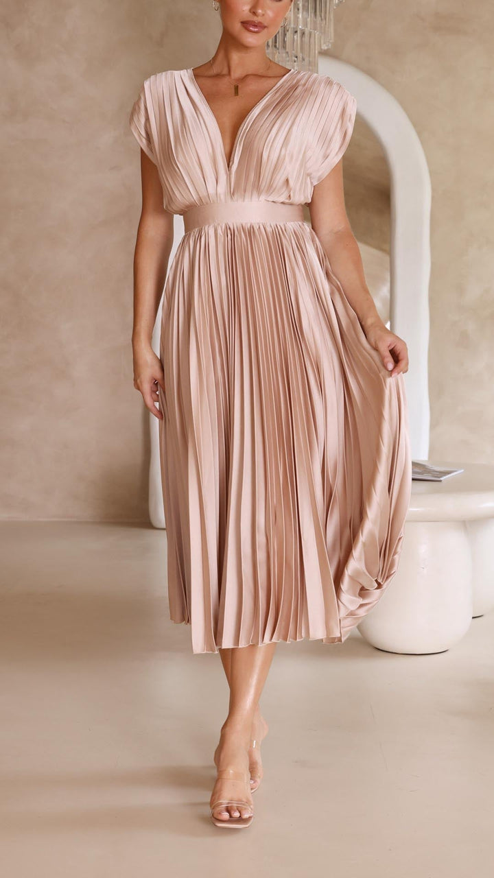 Maria - Elegant Pleated Maxi Dress
