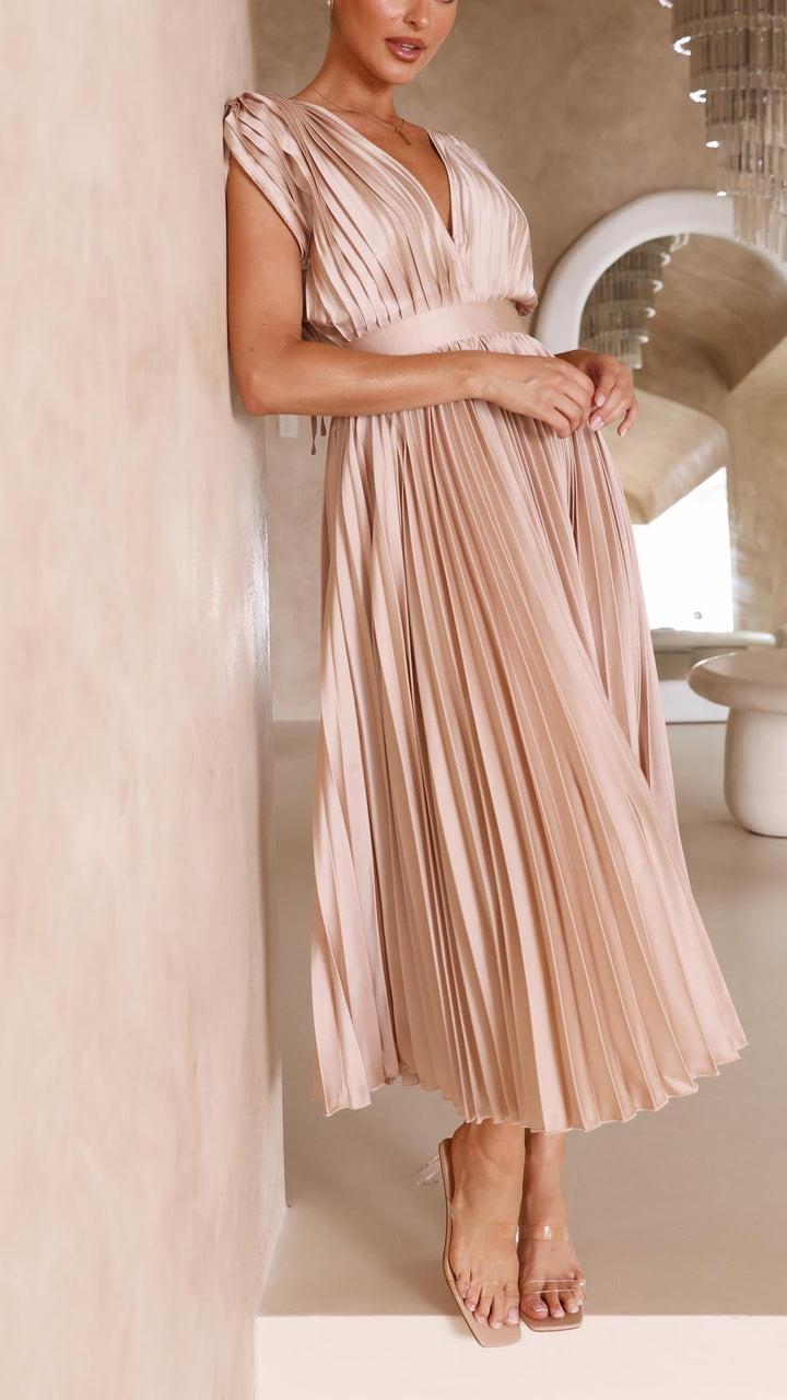 Maria - Elegant Pleated Maxi Dress