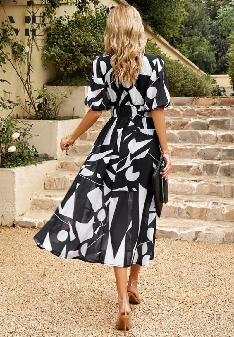 Monica - Elegant Flattering Floral Dress