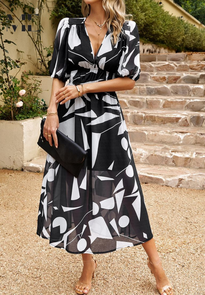 Monica - Elegant Flattering Floral Dress