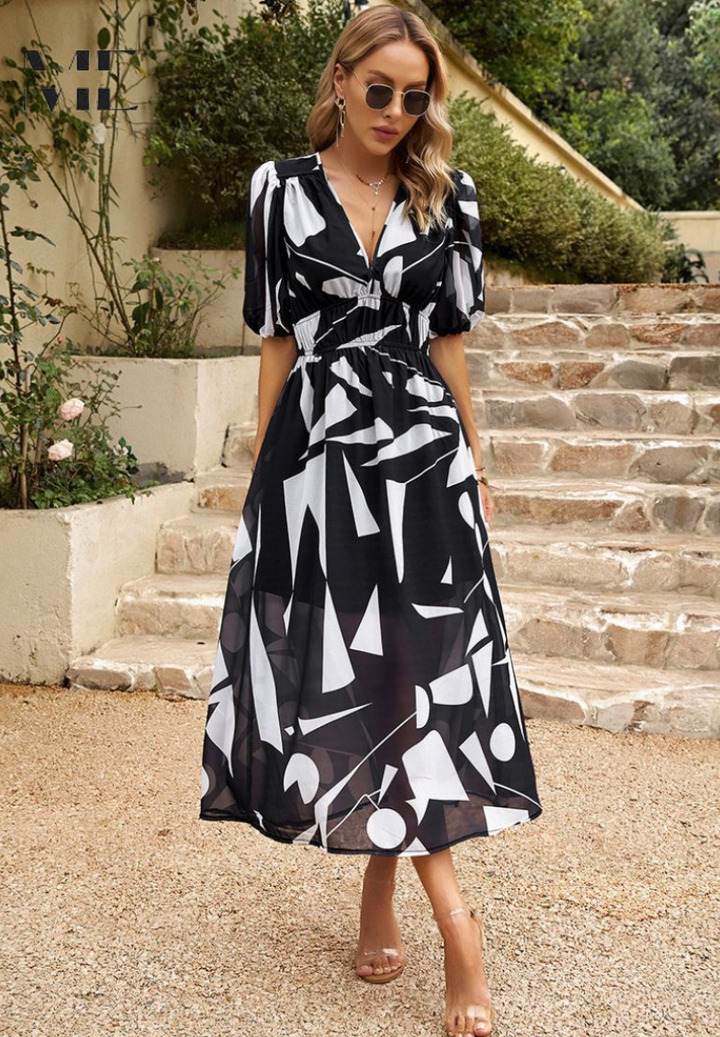 Monica - Elegant Flattering Floral Dress