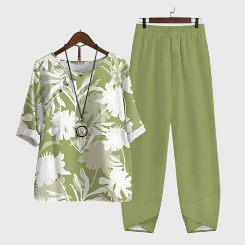 Alessia - Comfortable Two Piece Summer Set