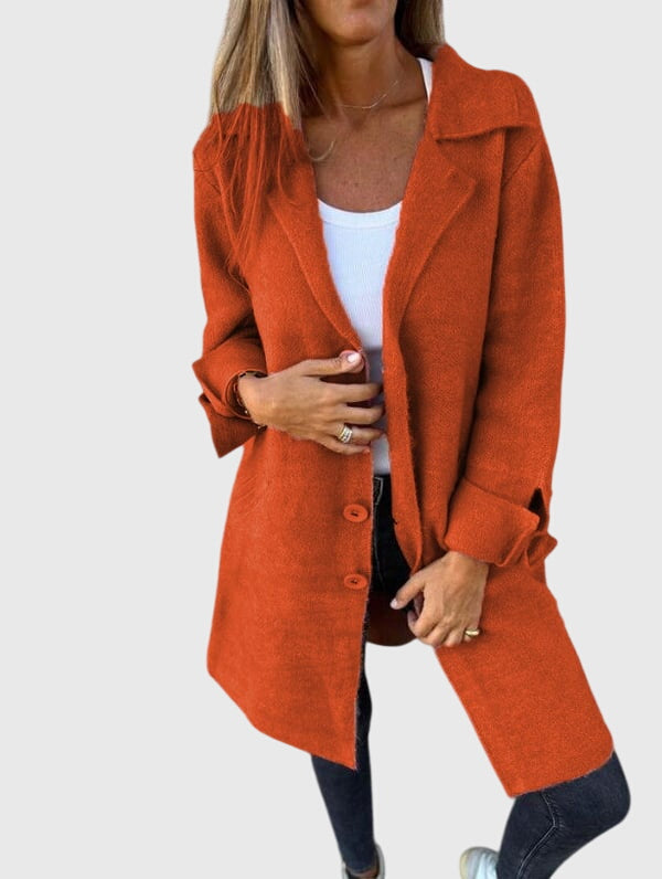 Lisa - Chic Blazer With Buttons