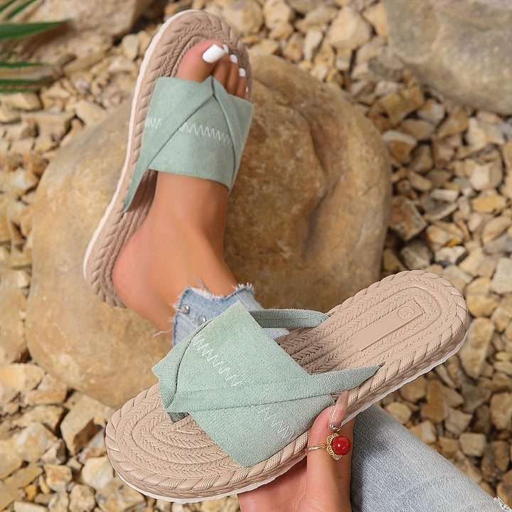 Linda - Stylish Women&