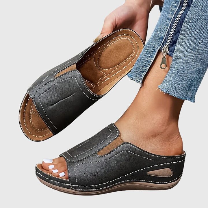 Aretha - Elegant Orthopedic Sandals