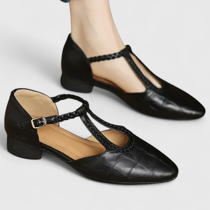 Lora - Elegant Women&