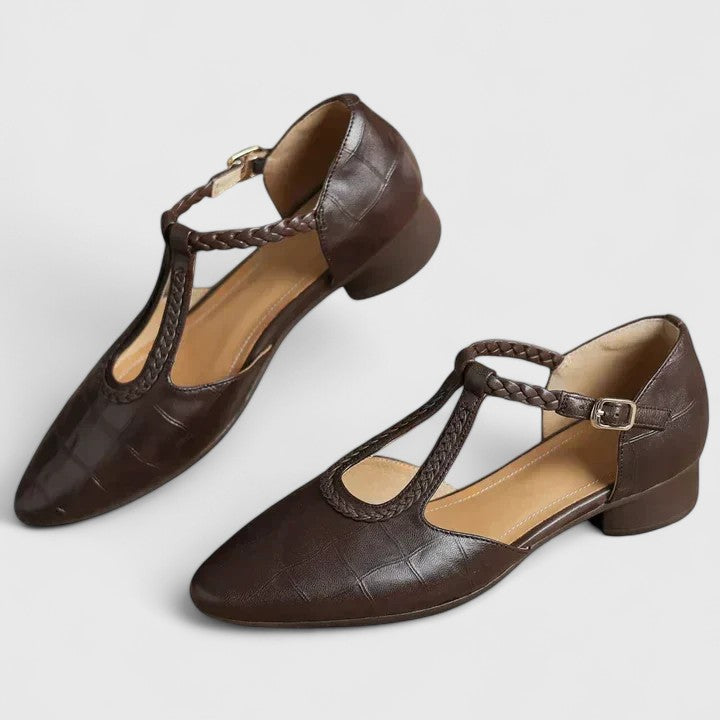 Lora - Elegant Women&